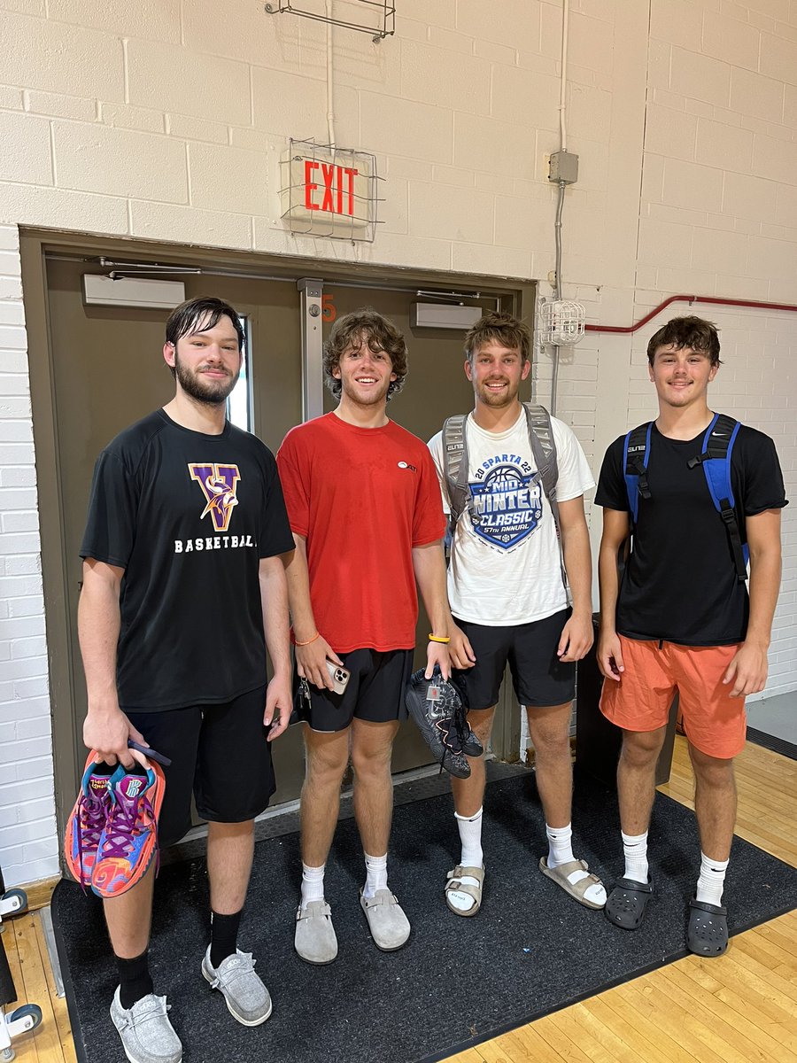 Great having some of the old heads hooping!! #SetTheTone