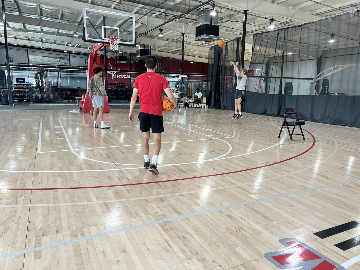 Adam Barnes tweet media