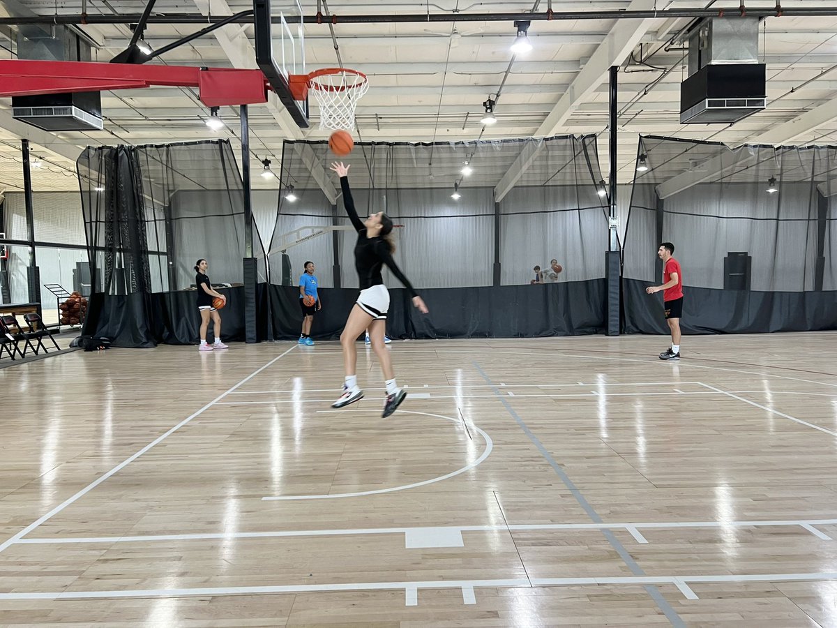 Adam Barnes tweet media