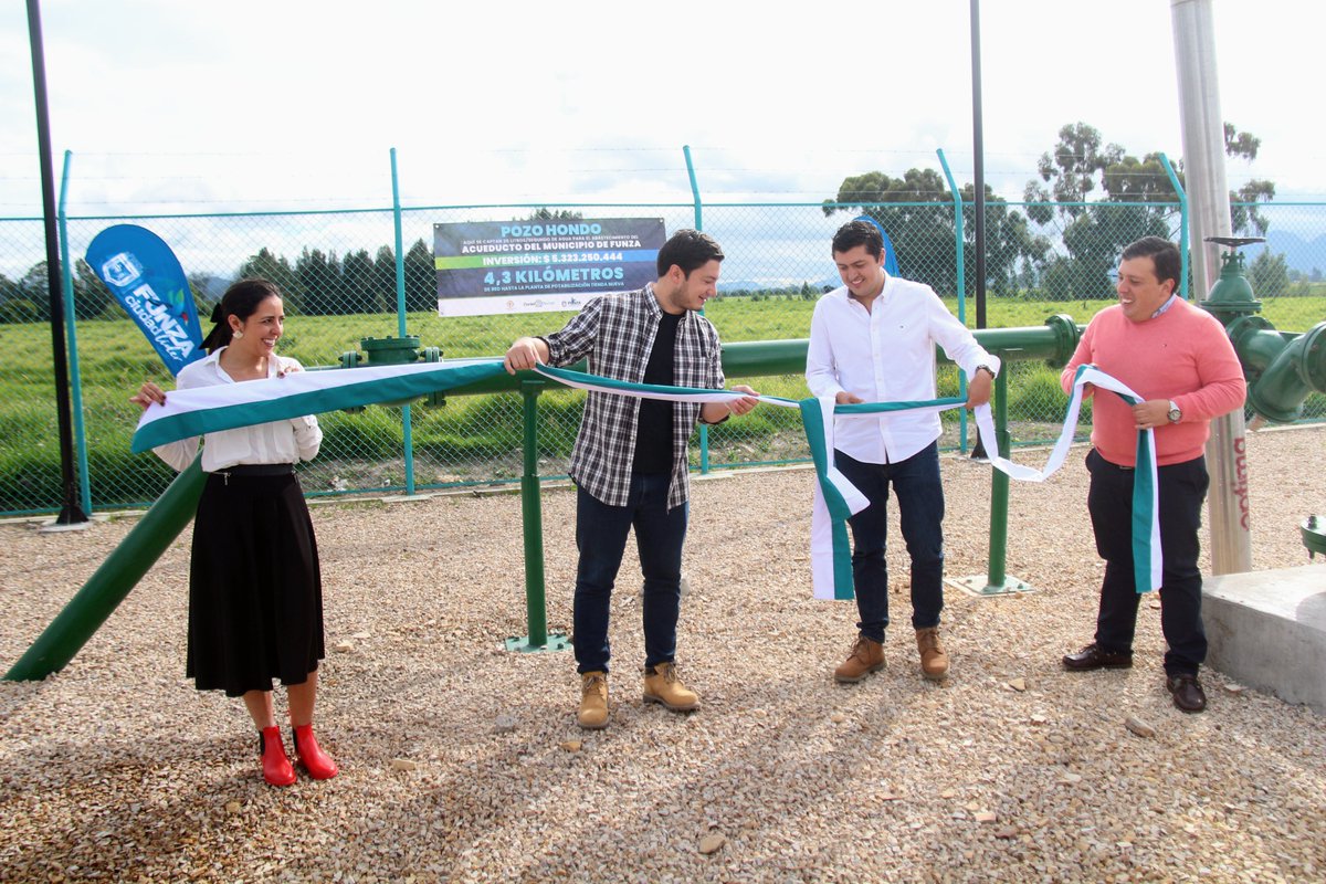 AlcaldiaFunza's tweet photo. #FunzaRindeCuentas2022 Con una inversión de $5.323 millones, la Administración llevó a cabo la perforación de un pozo de 645 m de profundidad. Buscamos mayor autosuficiencia hídrica y mejorar cobertura, continuidad, calidad y presión

@CundinamarcaGob @DanielFBernalM @emaafesp https://t.co/k7wjBoOd1X