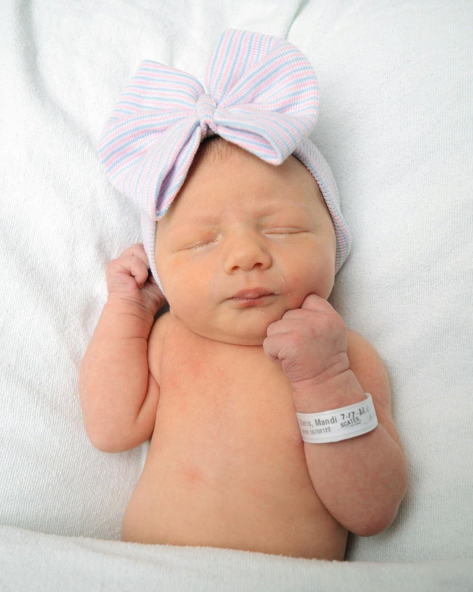 mandi7c's tweet photo. Charlea Ann Geaney made her arrival on July 17, 2023, her big brothers birthday! She was 6lbs, 14oz of pure perfection, 20” of endless love! She truly completes our family, we are soon love! #irishtwins #partyof4 https://t.co/4LZamaQ7rm