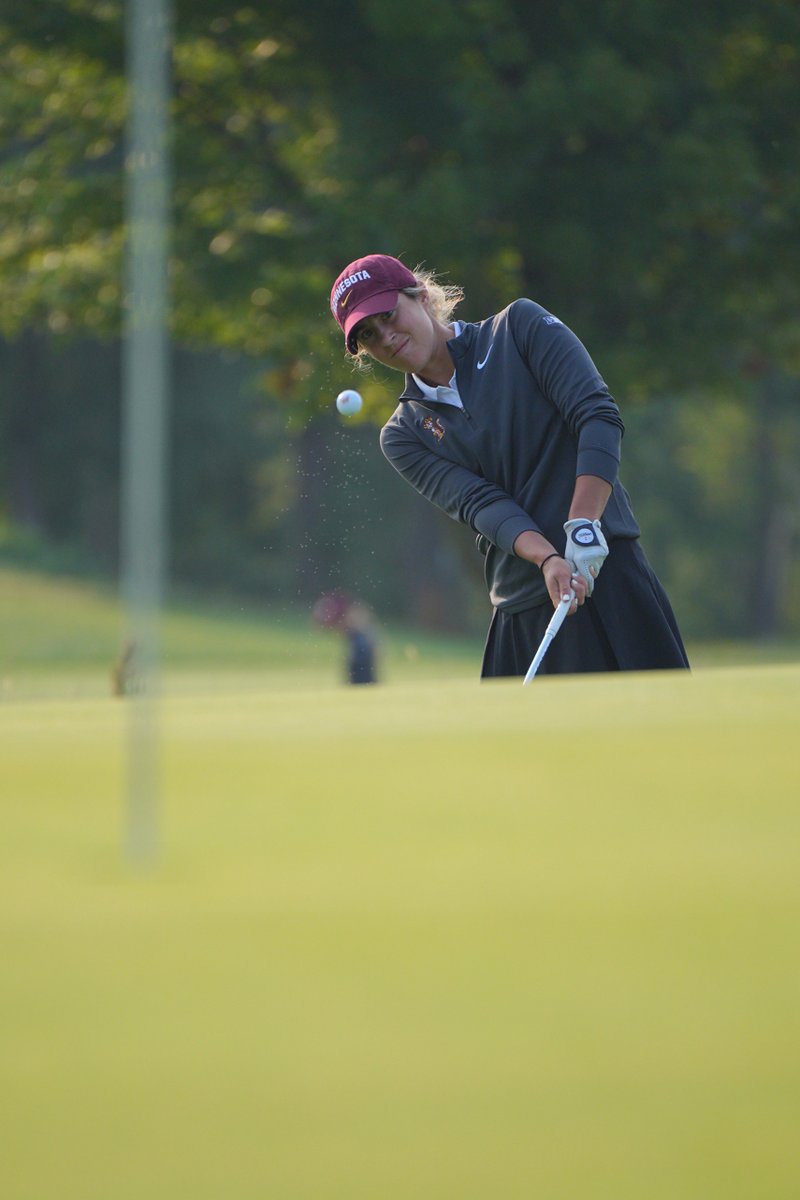 Grace Curran is through to match play at the 123rd Women's Western Amateur!👏 

She finished T9 (-2) through 36 holes of stroke play and will tee off at 8:33 AM tomorrow🔥〽️

#SkiUMah #GoGophers