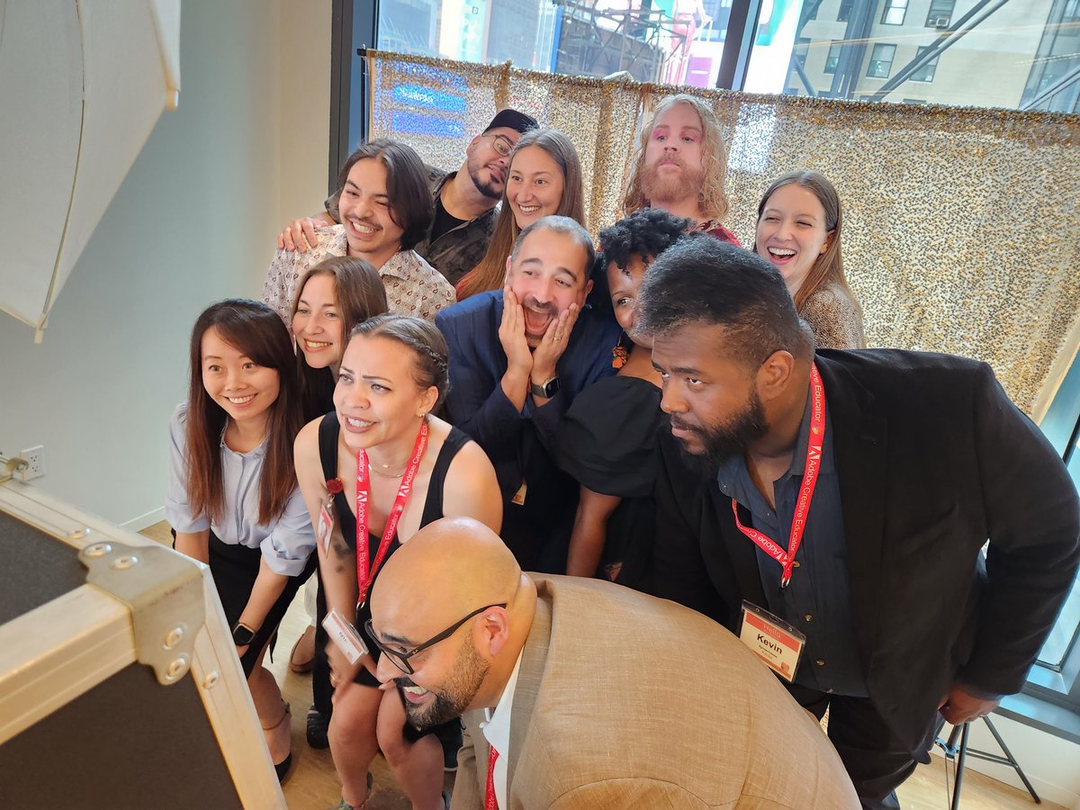 Remember that one time at HS prom where you tried to fit EVERYONE in the photo? Yeah, those kids never grew up 🤣
<a href="/jlubinsky/">Jesse Lubinsky</a> #AdobeEduCreative