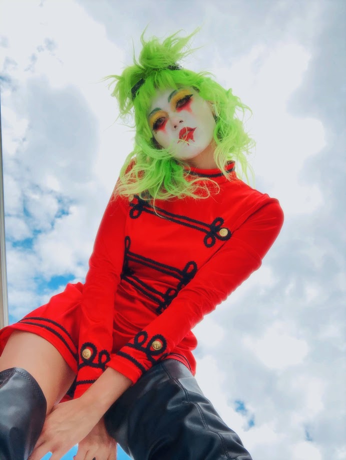 my ringleader look from 2020! i still need to reshoot this one. 🤡