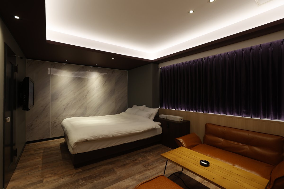 北海道旭川市二条通にあるHOTEL LUANA(ルアナ)です👏💜
リニューアルした『306号室』の写真です😘📷
皆様のご来店を心よりお待ちしております🎵

北海道旭川市二条通19左3号
☏0166-33-5219