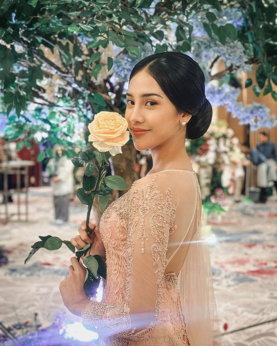 bro_colian's tweet photo. Anya Geraldine 🔥🔥🔥 https://t.co/5O3tygOF68