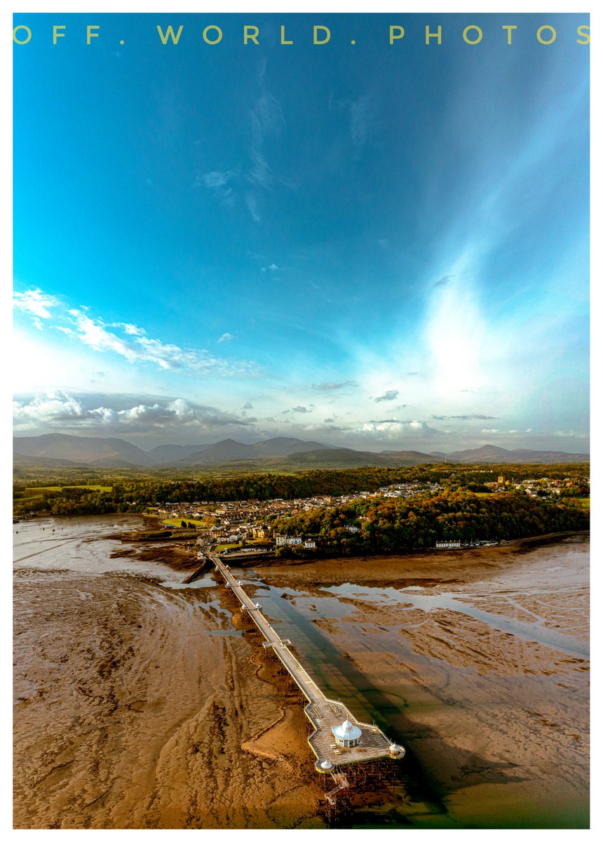 Morning views over <a href="/PierBangor/">Bangor Pier</a> over to <a href="/CyngorBangor/">Cyngor Dinas Bangor City Council</a> and over to mountains.
-----------------------------------
#drone #photography #Wales #cymru #gogleddcymru #pier #foto #sunrise #northwales #northwales #lovewales #visitwales