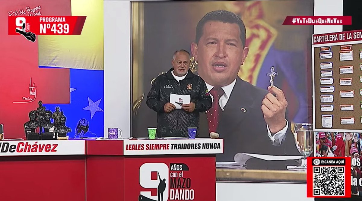 PartidoPSUV's tweet photo. "Una cosa a la que ellos le tienen terror es a la movilización popular, y una movilización que tiene argumentos para defender su posición. A todas estas, el culpable soy yo, ellos me acusan a mi, no importa, pero no volverán más nunca", Diosdado Cabello a  la derecha. 

@dcabellor 
#YaTeDijeQueNoVas