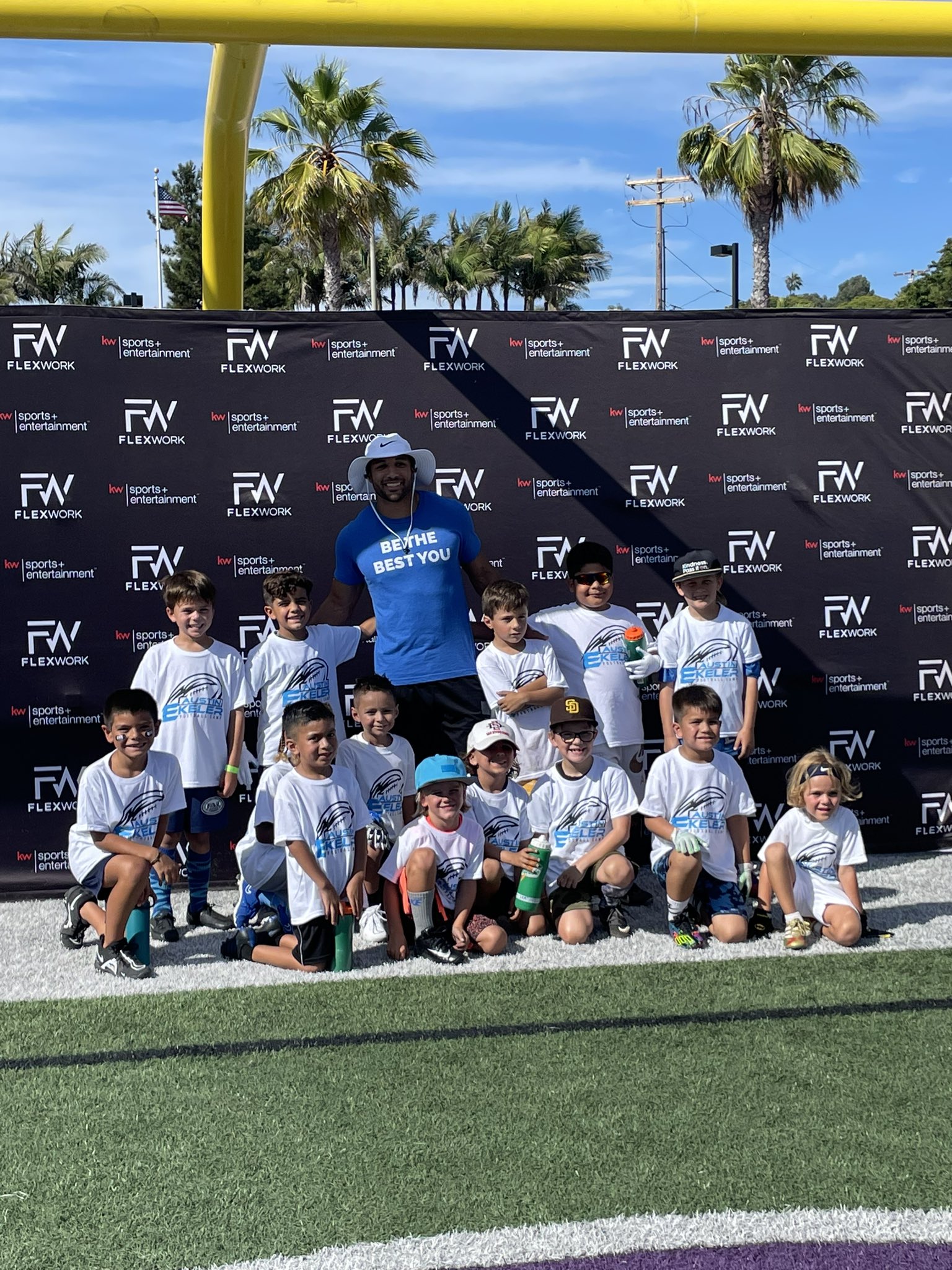 Julian Del Gaudio on Twitter "Chargers RB Austin Ekeler hosted a youth