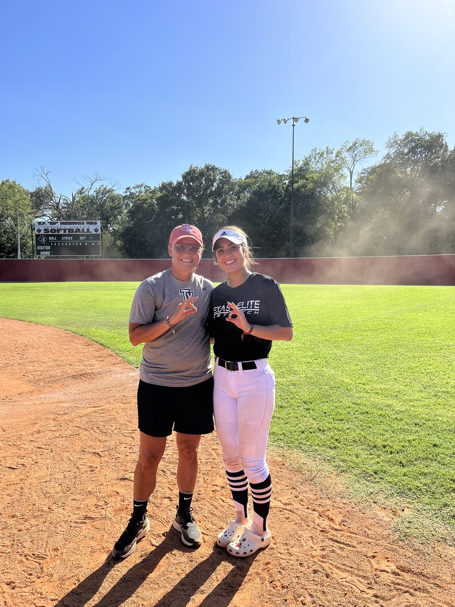 angieksoftball's tweet photo. A huge thank you to TVCC, to Coach Winn , and those who helped out with the camp! It was an amazing experience. Hope to find myself up in Athens soon! 

Go Cardinals! @TVCCSoftball @CoachMariaWinn https://t.co/g6lNJ62Xfi