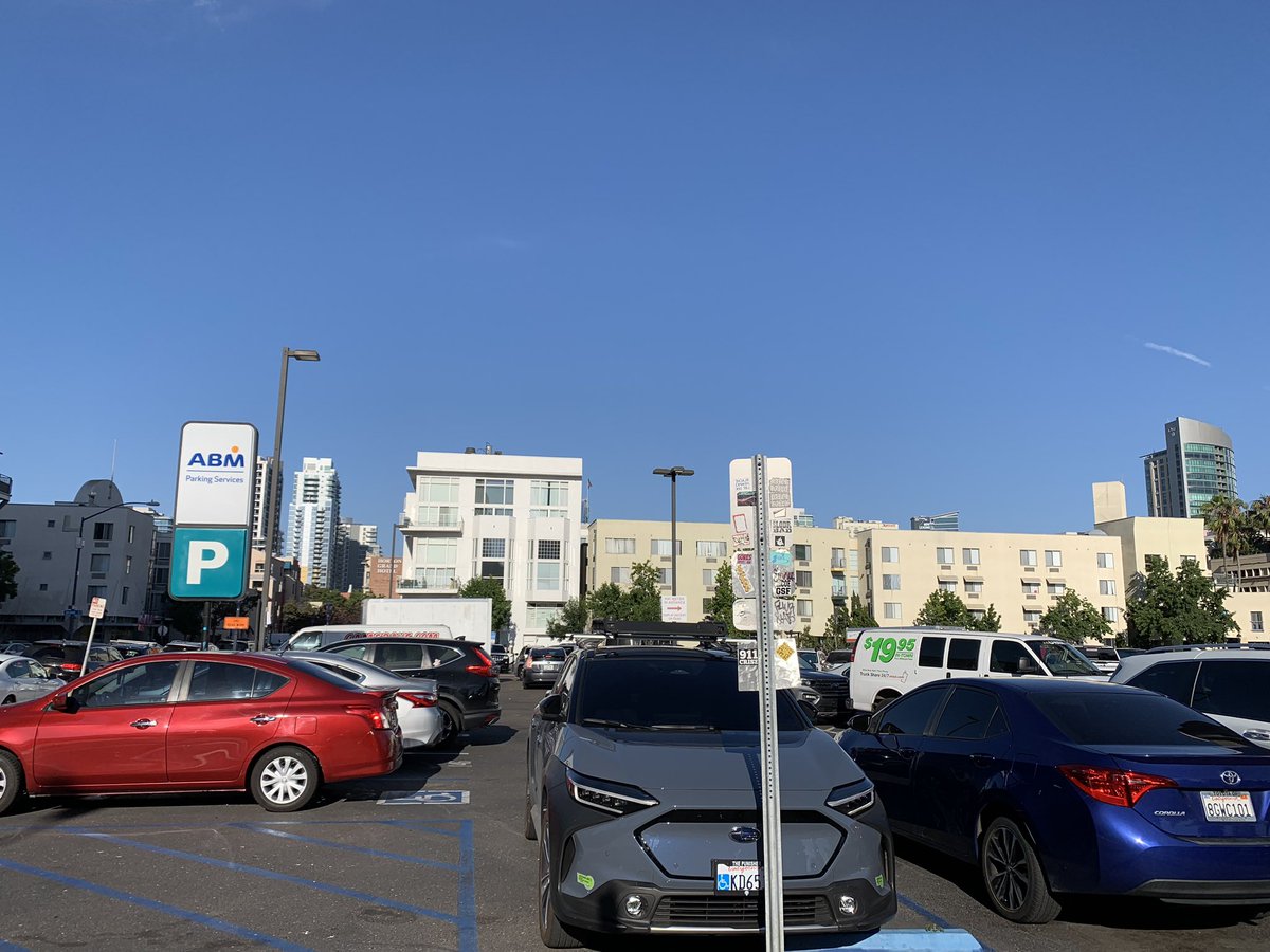 SDCCnerdsattack's tweet image. So odd to see where the Amazon activation is filled with cars 
#sdcc