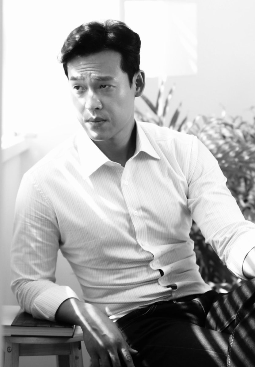 랜🕯️ (@zevology) on Twitter photo 