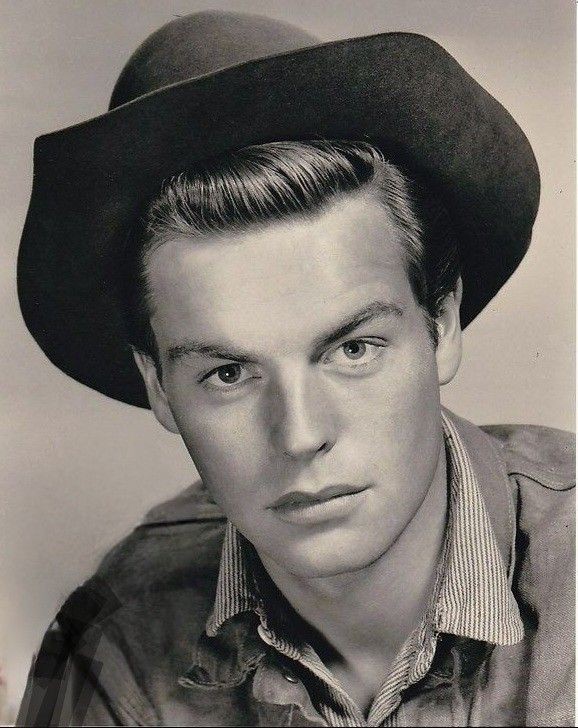 #RobertWagner as #JessHarker in #TheSilverWhip #DailyCowboy