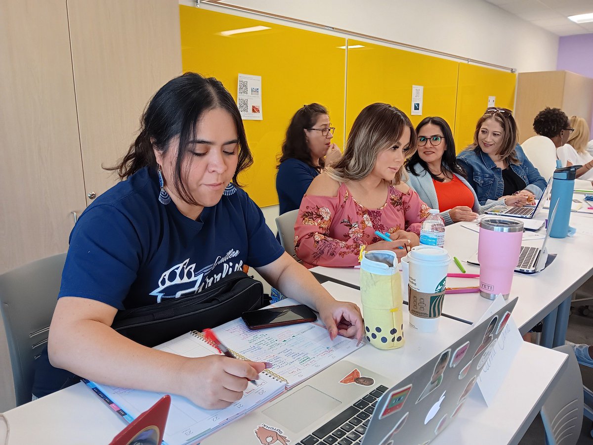 maribelruiz2015's tweet photo. Check out our incredible instructional coaches at EPISD's support boot camp! Getting pumped and ready to be the best for the upcoming school year! #WeareGuillen #WeLeadbyExample #ItStartswithUS⭐️ @maliveng https://t.co/XAccop1Qfw