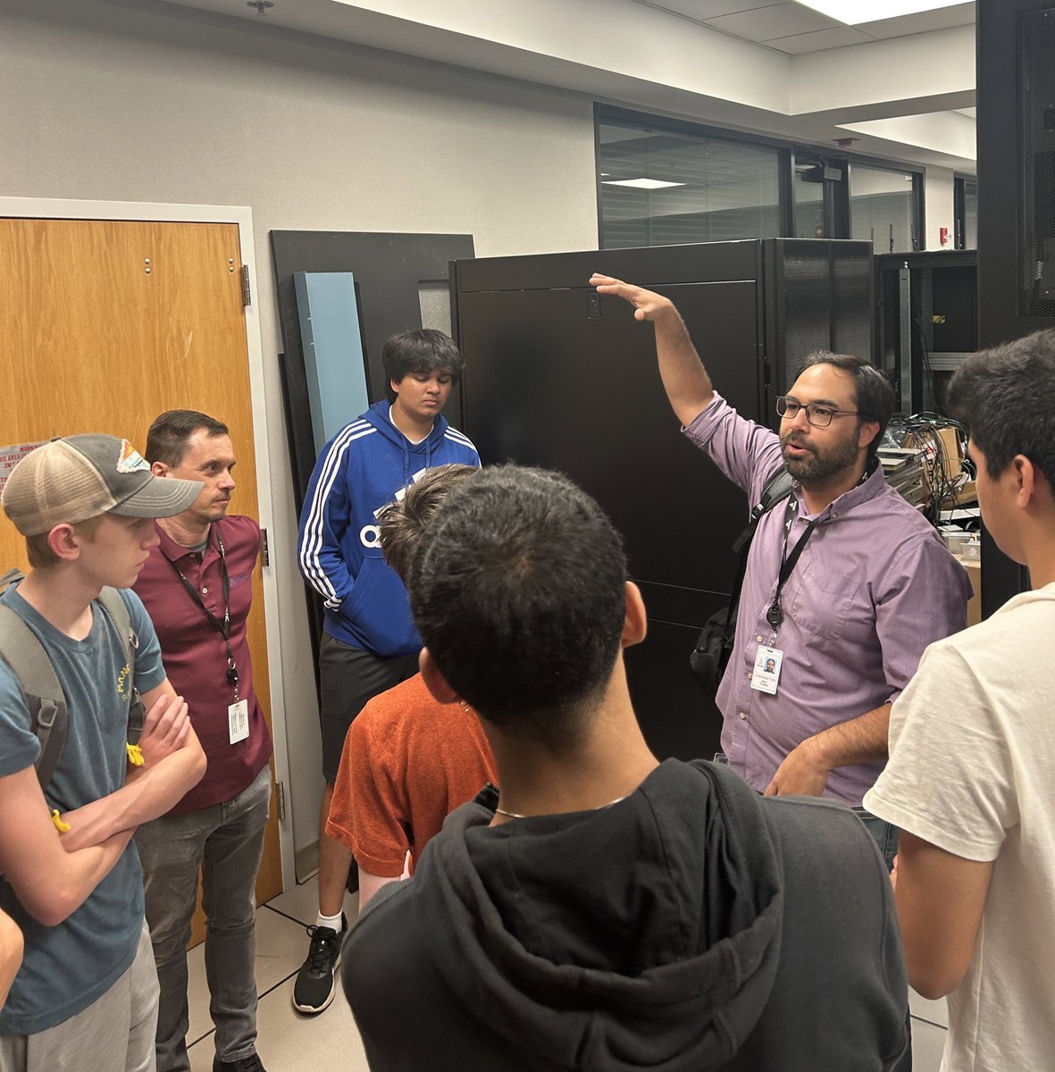 CTE_Chatham's tweet image. Our CTE IT Tech Team Interns got to tour MCNC today after their visit with Dell Technology today. Students got to see how servers were built then tour an actual server service center. Connecting Industry to our Schools. @ChathamCoSch @NCBCE