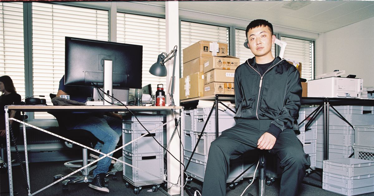 The Verge tweet media