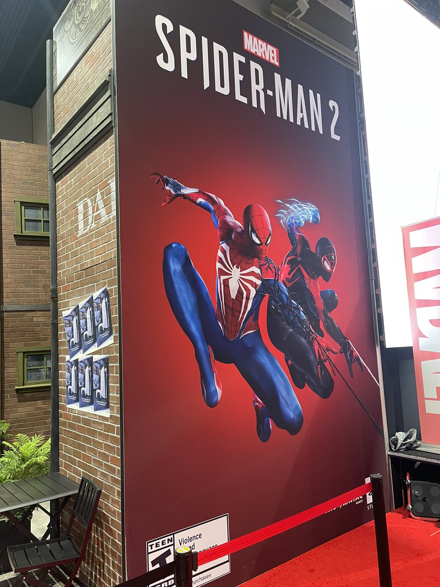 EvanFilarca's tweet image. THE MARVEL’S SPIDER-MAN 2 HYPE IS REAL!!! The Marvel Booth at #SDCC2023 is fully decked out with LIFE-SIZE STATUES of Peter &amp;amp; Miles in their new suits, with Venom creeping in the background! The detail is incredible! DEFINITELY WORTH THE VISIT!!! #SpiderMan2PS5 #SpideySquad 🕷🕸️