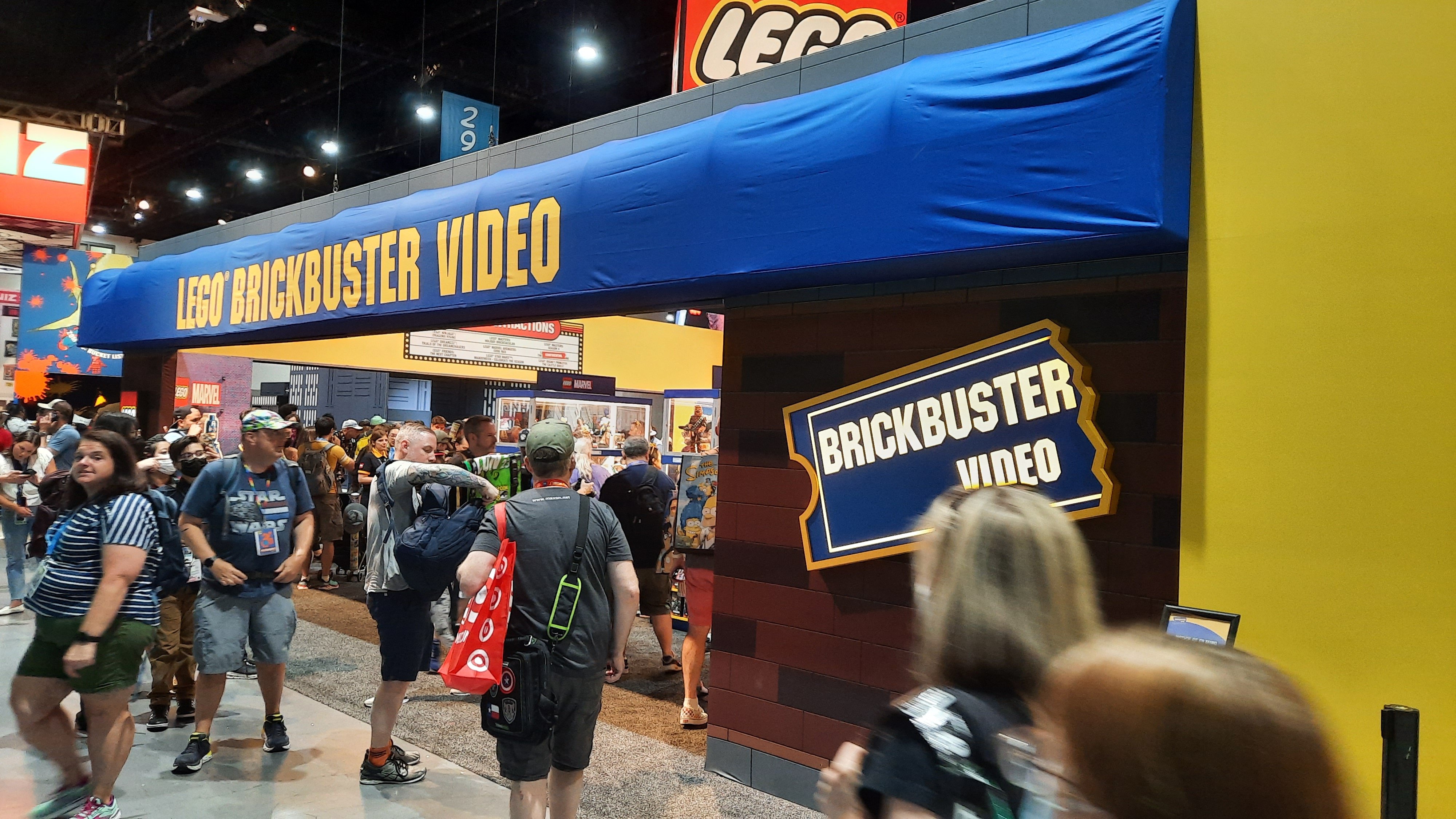 Sonic the Hedgehog on X: LEGO® Sonic is real and he can hurt you (if you  step on him). Grab a picture at the @LEGO_Group booth at #SDCC, and snag  the new