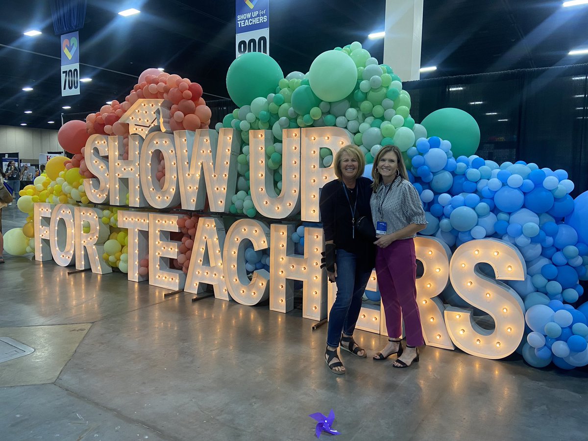 Allison Riddle tweet media