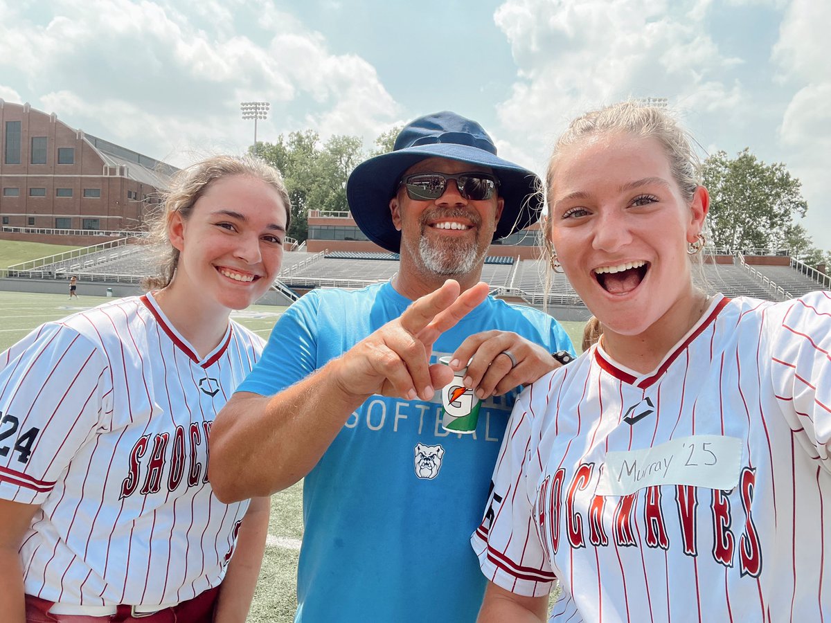KateMurray_11's tweet image. It’s always a great day when I’m on the Butler campus!  It was great to work with @BUsoftballcoach and @da_shipley99 ! Thanks @2024Addie for catching me!:) @Shockwaves2024 @fisherssoftball @ScottHallBUCamp