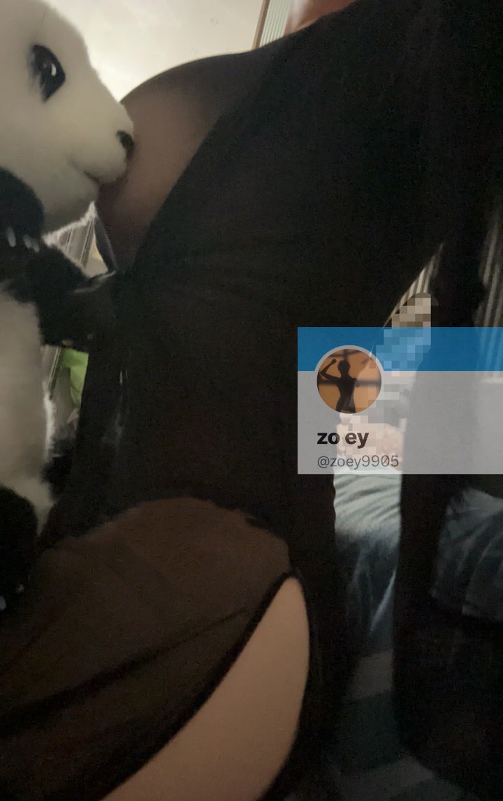 去年大约这个时间我第一次 下载推特 在推特里边看 男生的🐔 看他们射我觉得好爽啊  刷那些露几把的博主 我一天可以爽好几次。一年过去了 我也变成了 让别人看着我的身体爽的那种博主了。

@xyberlabs 
@xyberdolls 
@xybereum https://t.co/LgZ7iRIQN4