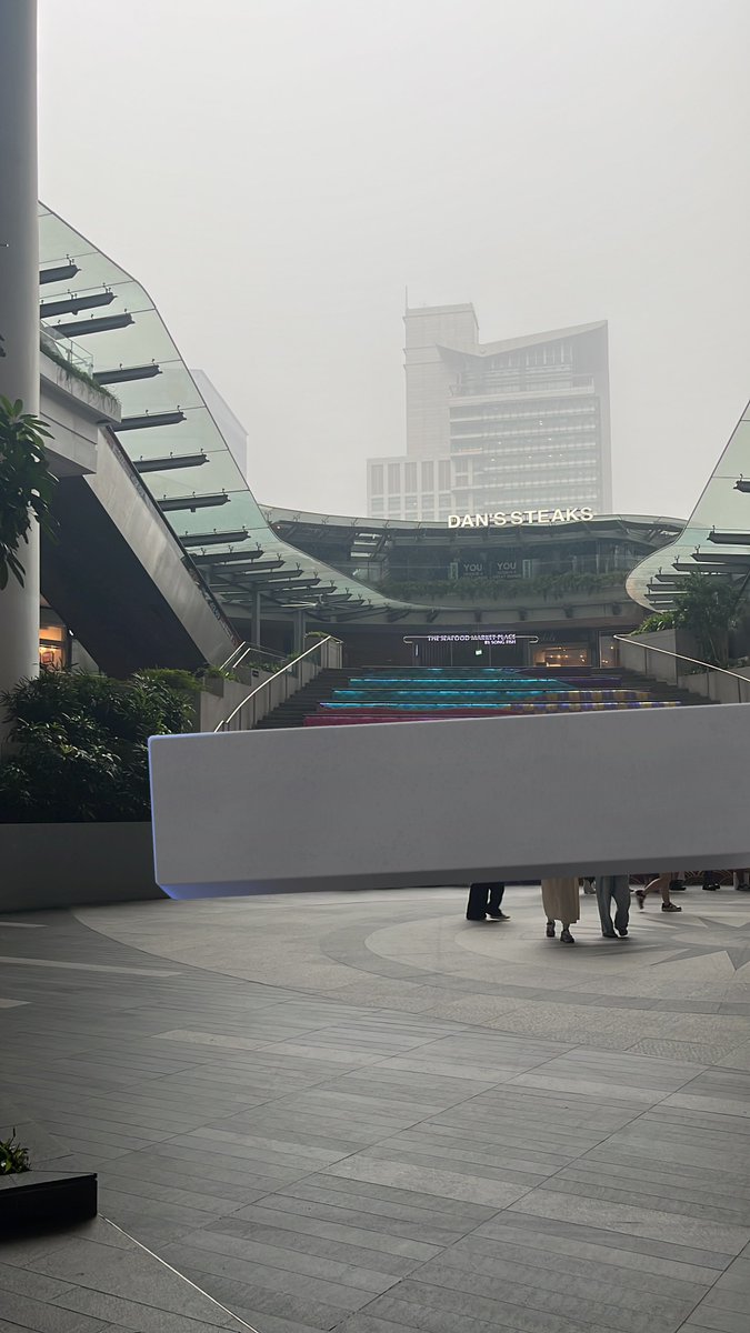 TBZ ZENERATION IN SG (@zenerationinsg) on Twitter photo ‼️update‼️
admins have moved to the red bench infront of so pho!! ‼️update‼️
admins have moved to the red bench infront of so pho!!