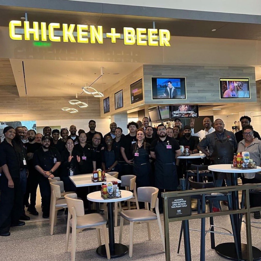 ITS OFFICIAL!!!!! CHICKEN & BEER LAX IS NOW OPEN! 🔥🔥🔥🔥🔥 TERMINAL 3! LOS ANGELES LETS GO!!!