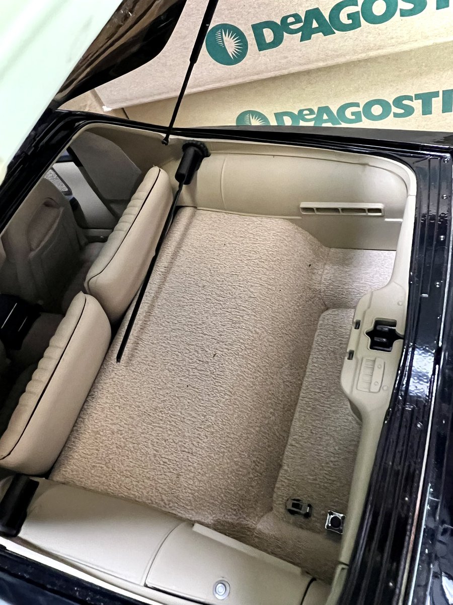 kurumin9284's tweet image. 週刊ナイトライダー最終号の製作。
ボディとシャシーの結合作業の3日目。
短い配線は延長しました。
が…今度はシェルフレールが折れてしまいました(泣)
しかしながら、結合完了♬
さて…これから壊れたパーツの補修です。
#週刊ナイトライダー
#ナイト2000
#KNIGHT2000
#デアゴスティーニ
#DeAGOSTINI