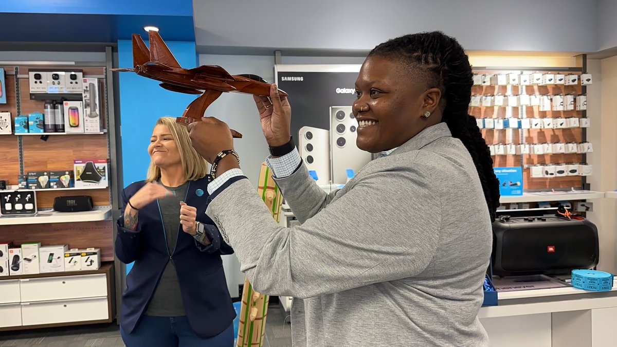 Truly honored for the opportunity to host the FLA Town Hall. It was an amazing and inspiring experience. It was surreal being surrounded by so many awesome coaches and employees. The entire Baller crew showed up and showed out! <a href="/One_FLA/">OneFLA</a> <a href="/jrluna11/">JR Luna</a> <a href="/jemeFL/">John Meyers</a> <a href="/BatesKawanna/">Kawanna T. Bates aka “KB”</a> #Ballin