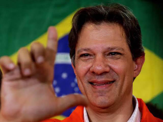 AGORA: Haddad ACABA de propor a taxação das grandes fortunas. 

Agora os “Fundos Exclusivos”, onde os bilionários depositam sua fortuna, terão que pagar Imposto de Renda.

Esse projeto será FUNDAMENTAL para zerar o déficit fiscal já em 2024. 

Haddad é CRAQUE no jogo! ✅💰