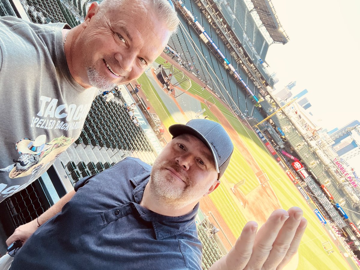 prometheus55's tweet image. It’s Buy Chris Murawski a Beer Night!Section 222 Row 1 Seat 8
(Retired Air Force Veteran) 
*Gen Z Transtaion:
No Cap, Rent Free, Sheeeeeeeeeesshh
#SeaUsRise #Mariners #MLB
