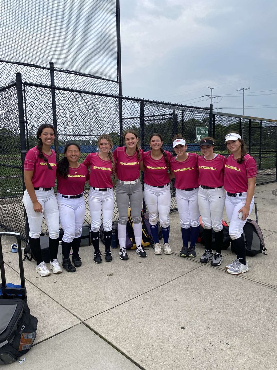 I’m so proud of team fuchsia this week at Showball Softball. We went 2-0! Thank you to all of the coaches who came out this week! 

<a href="/SBRRetweets/">Softball Recruiting Reposts</a> <a href="/SoftballDown/">Down South Softball</a> <a href="/TopPreps/">247 College Sports News Recruiting Top Preps on X</a> <a href="/QrRecruiter/">QR RECRUITER</a> <a href="/upnextrecruits/">Up Next Recruits</a> <a href="/TripleThreatTN/">Triple Threat Training</a>