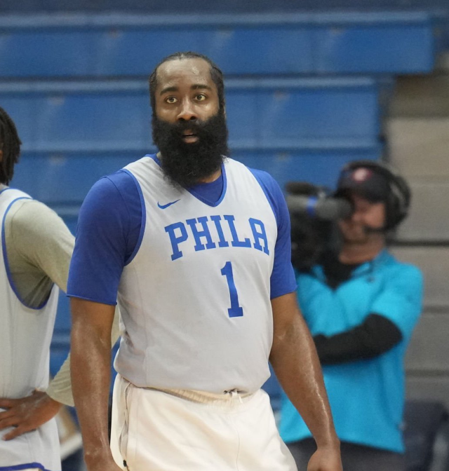 NBAMemes's tweet photo. James Harden is on strike again 😳 https://t.co/AXjeXjsWnT
