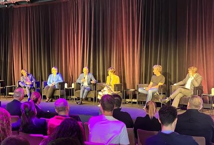 PaulFletcherMP's tweet photo. Great to be part of the opening panel at #NationalTechSummit @techcouncil_aus in Brisbane with Atlassian founder @scottfarkas Scott Farquhar Tesla chair Robyn Denholm & other sector leaders https://t.co/pMmlPShTQV