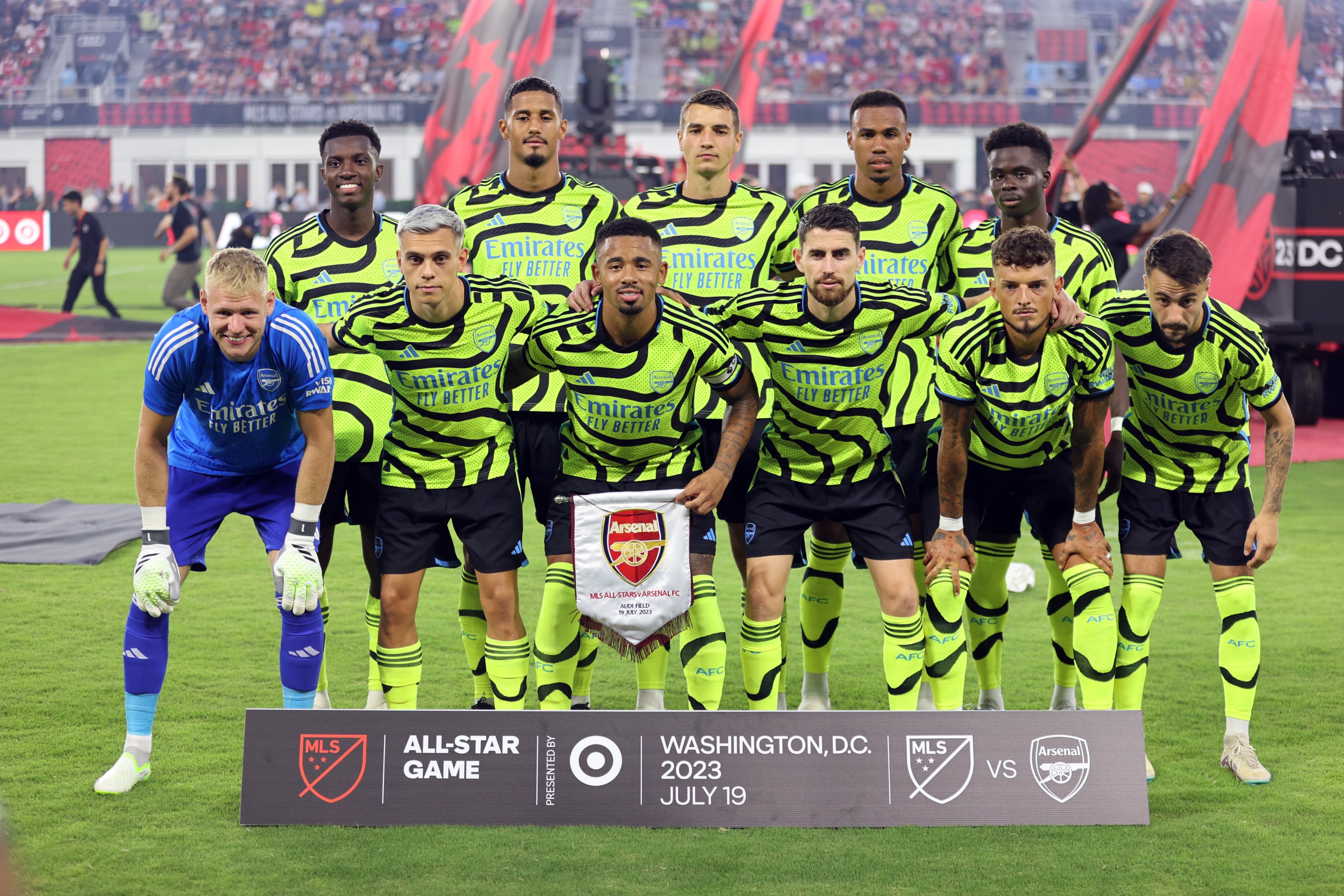The Arsenal team pose ahead of kick-off.