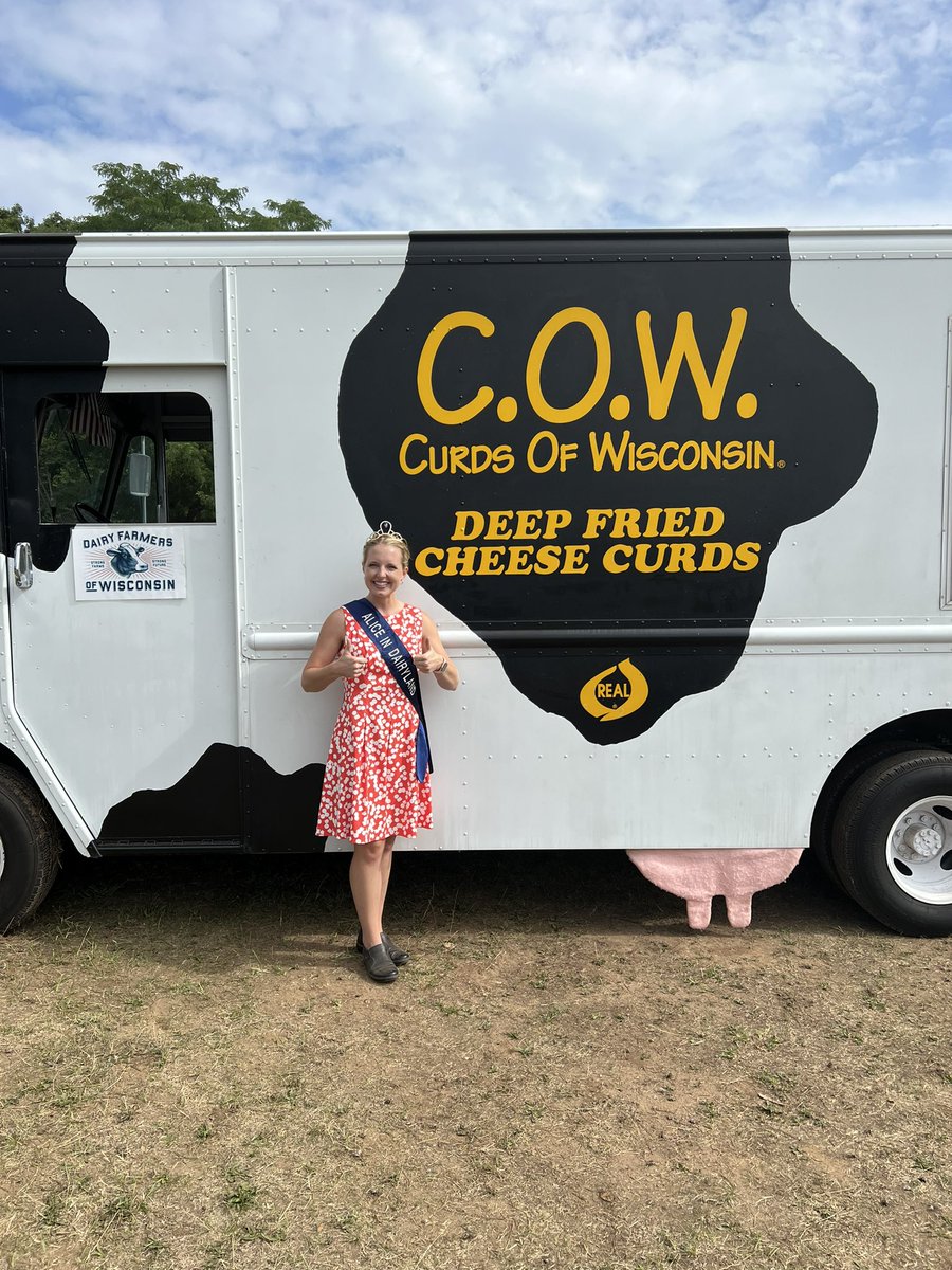 Alice_Dairyland's tweet photo. Day 2 at the 2023 Wisconsin Farm Technology Days was another one for the books! โ๏ธ
I am looking forward to the final day of this wonderful event for the state of Wisconsin and the agriculture industry. ๐
#76thAlice #WisconsinFarmTechnologyDays #WisconsinAgriculture https://t.co/8EpSZRFL0X