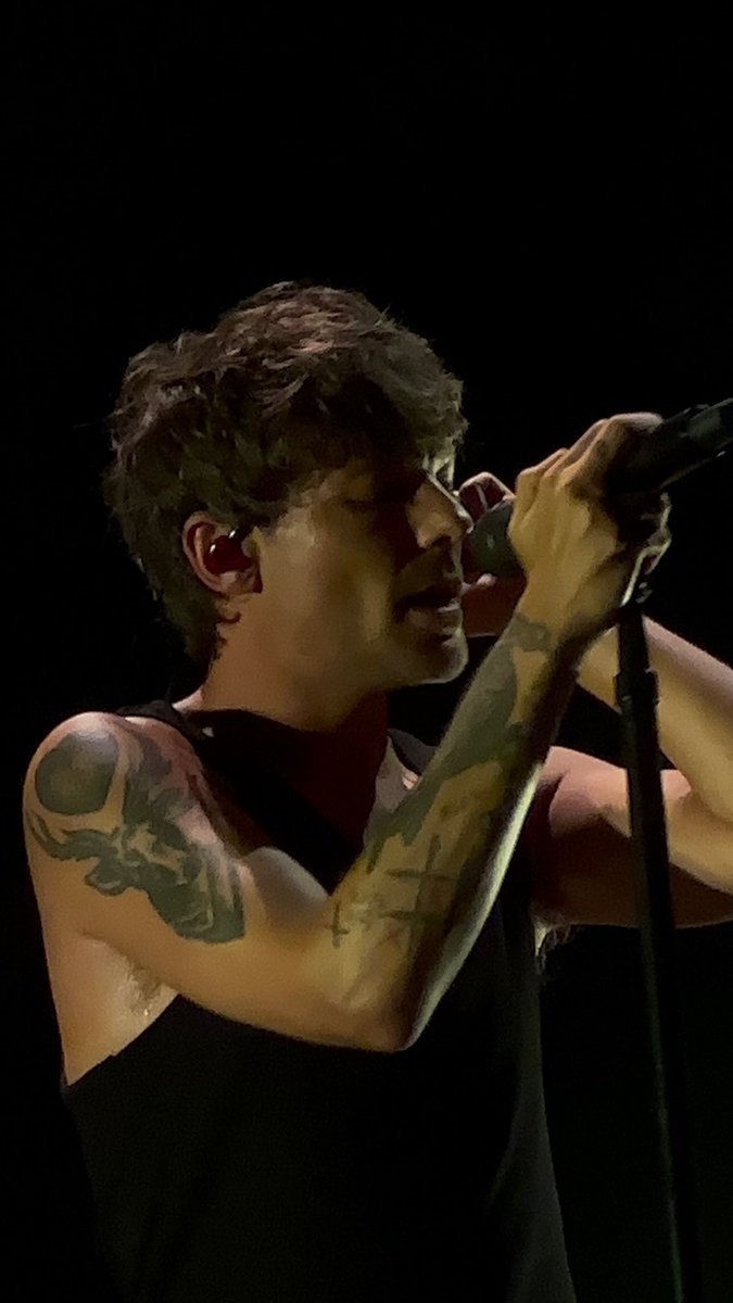LTEcuador's tweet photo. 📸|| Fotitos de Louis esta noche en #FITFWTCharlotte

🦄 https://t.co/hgWBOuGvar