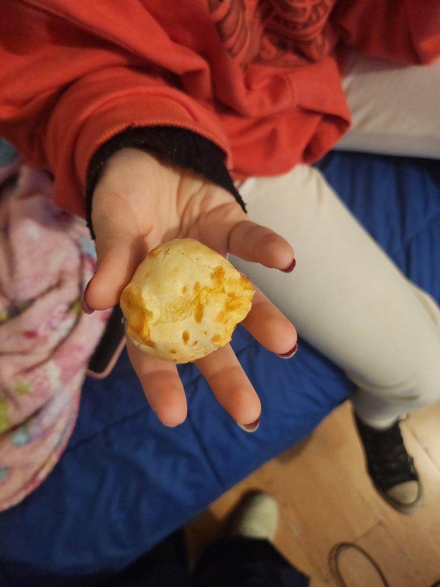 Gabipellet_'s tweet photo. regalenme chipa https://t.co/SZfZMDM2Mi