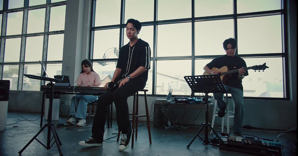 Who's watching this for the nth time?✋

Lee Seung Gi - First Love [cover]
▶️youtube.com/watch?v=47qsi8…

#LeeSeungGi #이승기