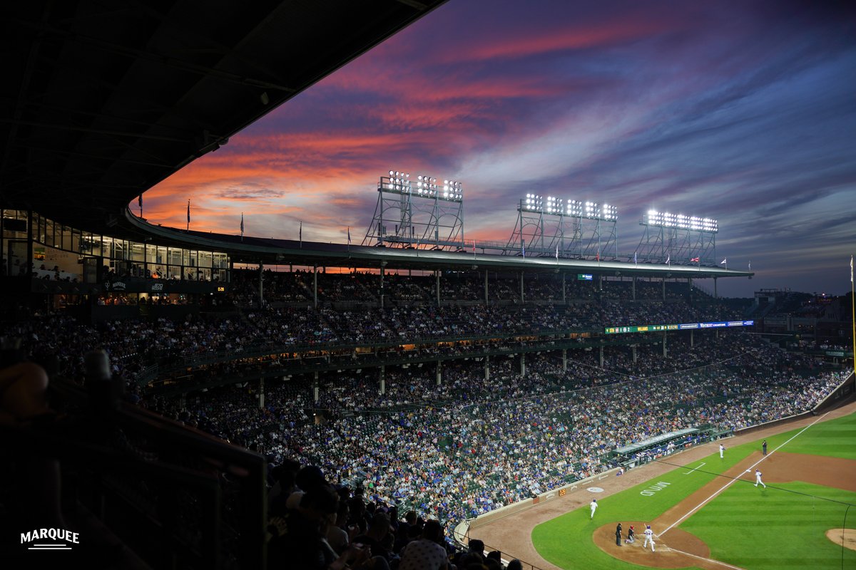 WatchMarquee's tweet photo. Wrigley baseball skies 🤩 https://t.co/j7LJEjUjdb
