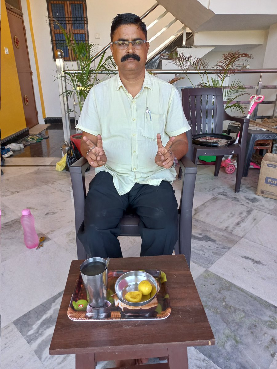 ManojPr52597357's tweet photo. T 987
361वाँ गुरुवार :: नीम्बू पानी
   पुरानी पेंशन मिलने तक अनवरत 
       जय अटेवा जय nmops
              जय गणेश https://t.co/rYCp3xcljw