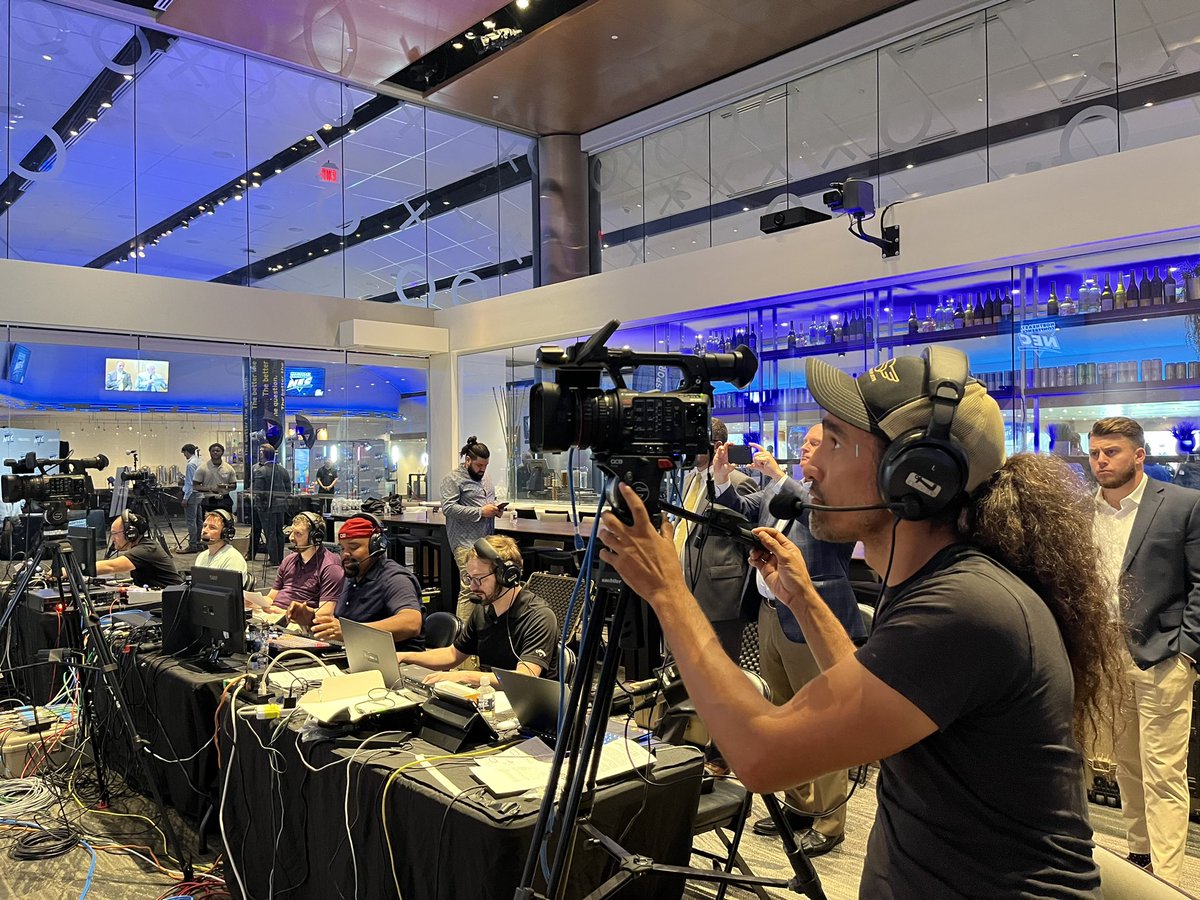 Happy to join our partners @NECsports to deliver #NECFB Social Media Day to the @ESPN 3 and @NECFrontRow live audiences this morning. 

A lot of excitement at @MetLifeStadium today — #CollegeFootball and #ProFootball are right around the corner‼️

#LinacreMediaOnTV 🎥📺🎛🎙🇺🇸