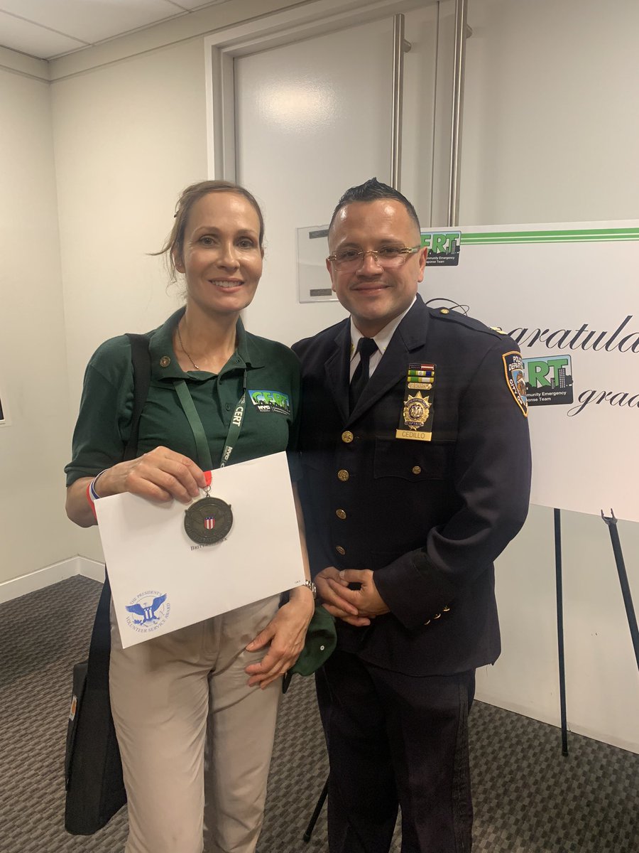 NYPDauxiliary's tweet photo. Congrats to all of tonight’s #CERT graduates &amp; awardees! It’s been a pleasure playing a role in your training &amp; we look forward to working alongside each one of you! Great to see some of our Auxiliary Officers pulling double duty as CERT volunteers as well! You’re all amazing! https://t.co/wJC5lOxbTz