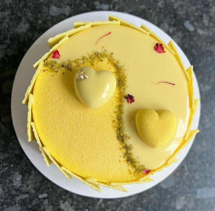 ChillarSavita's tweet photo. Rasmalai as cake🎂 avtar...!
#Sweet_Morning🌄 https://t.co/BqdJdMiruY
