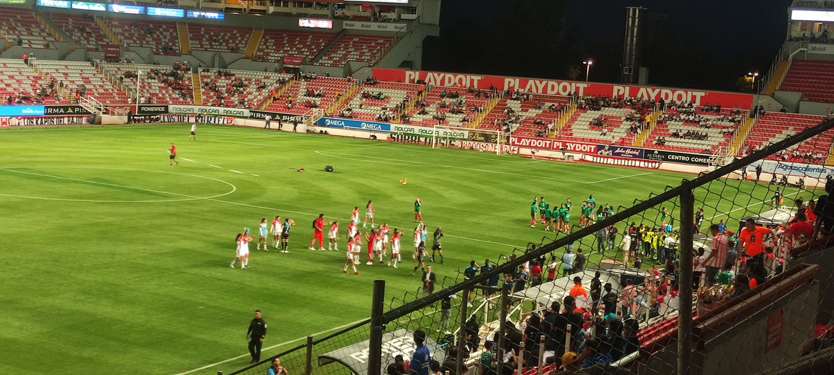 Mucha entrega de mis @NecaxaFemenil ! Ojalá las apoyen más apoyo
#FuerzaCentellas #Centenar100 
@ClubNecaxa