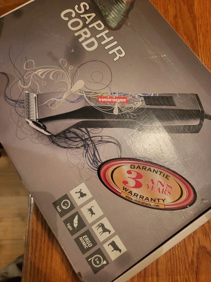 Campbellgrain's tweet photo. Hair cuts and beard trims are made 100% better using cattle clippers #notupfordiscussion https://t.co/L9b5PTbnQK