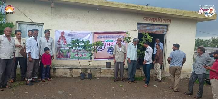 svg.charity tweet media