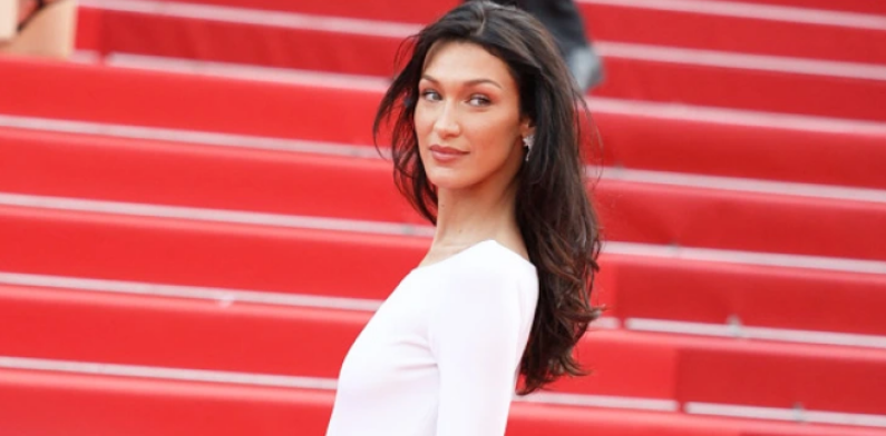 Bella Hadid isn't in rehab -- she's dealing with Lyme disease.
https://t.co/PFI2u0qUhi https://t.co/Jj9kTSQRpE
