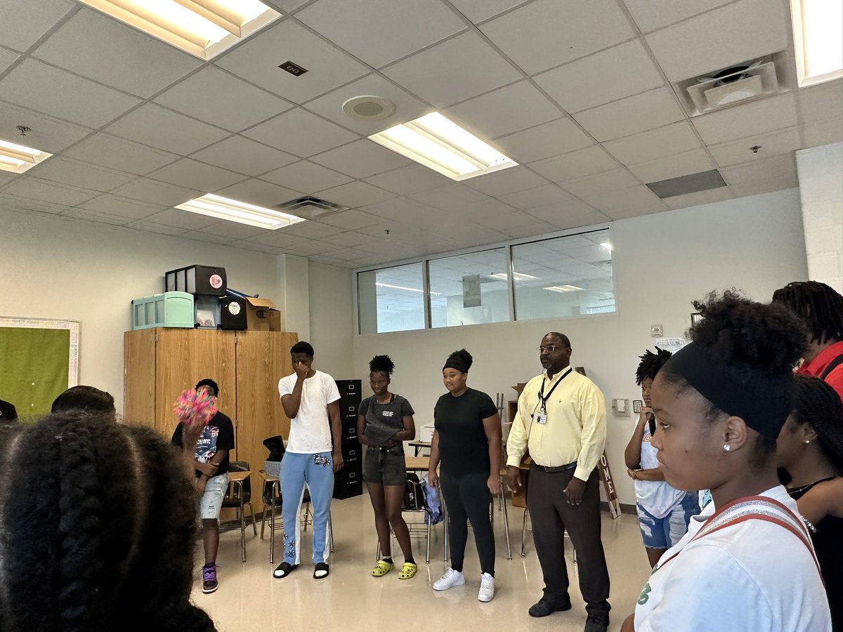 D. M. Therrell High School tweet media
