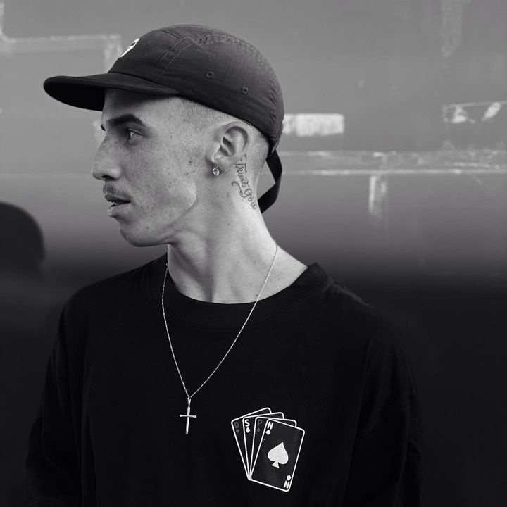 _browFf's tweet image. 2e2